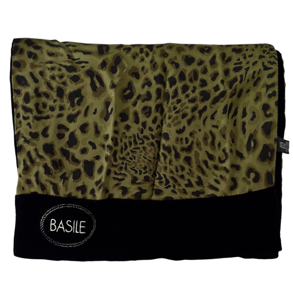 🐆 VTG Basile Italian Silk Blend Leopard Print Black Velvet Back Scarf Womens
